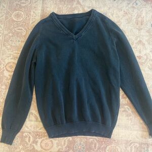 Brandy Melville navy V-neck sweater